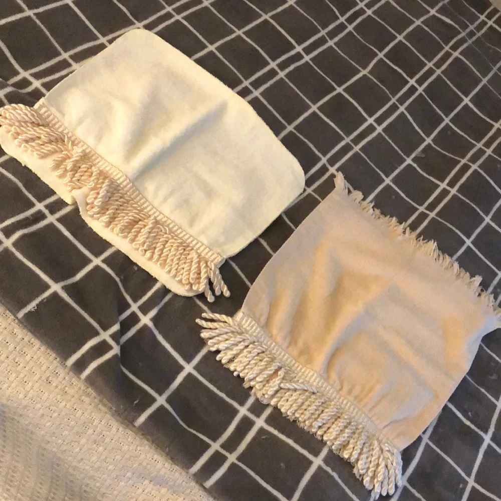 Vintage fringe hand towel and wash cloth. Twist ball fringe. Cotton terry